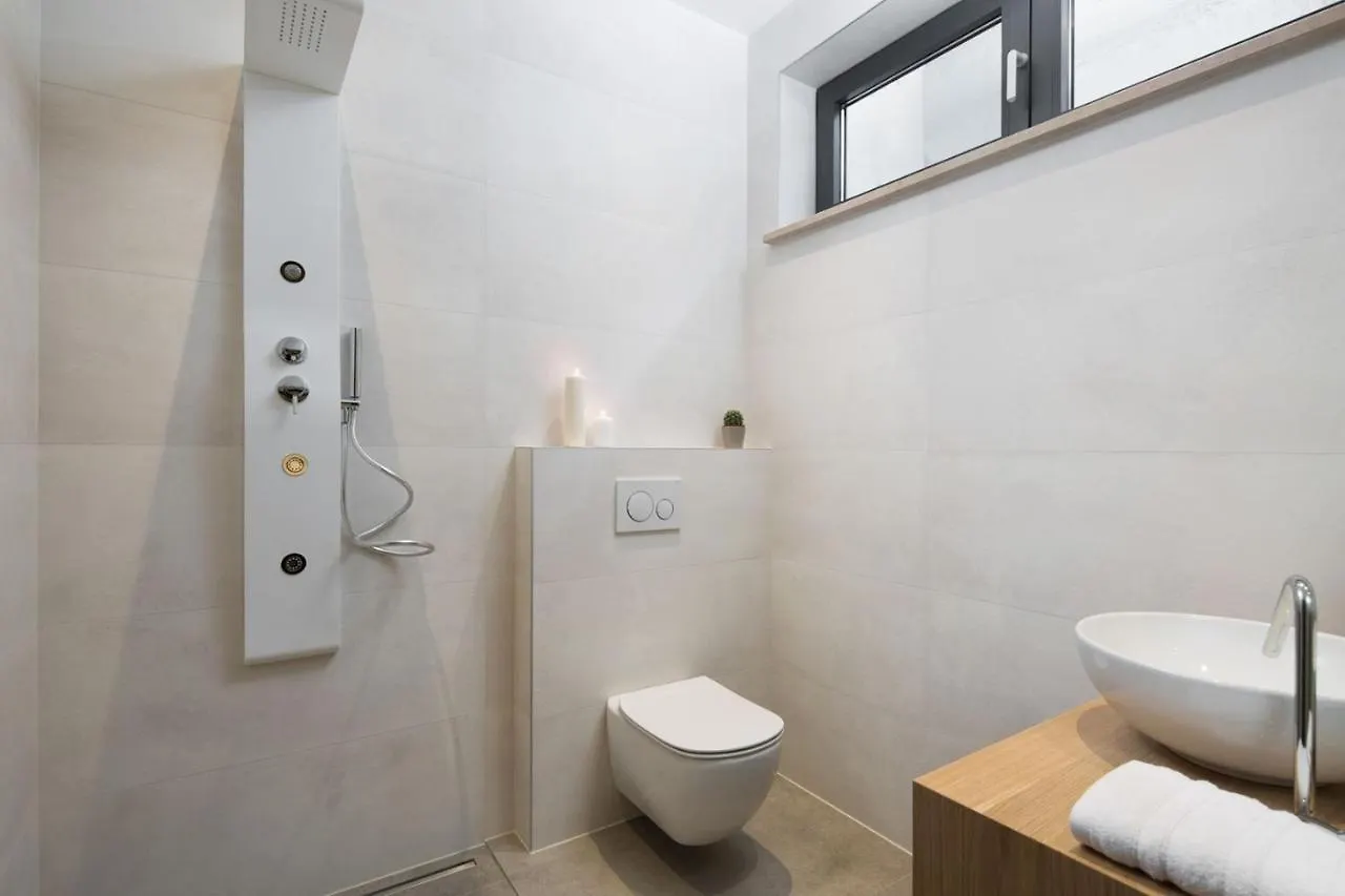 Luxury Villa Deluxe Pula With Private Pool In Pula - Istria
